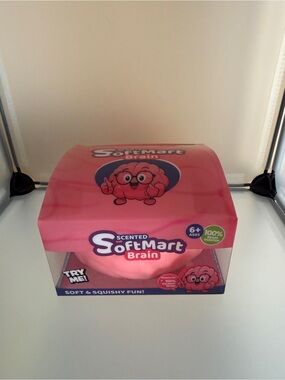 🧠 Scented SoftMart Brain Squishy – Super Soft Pink